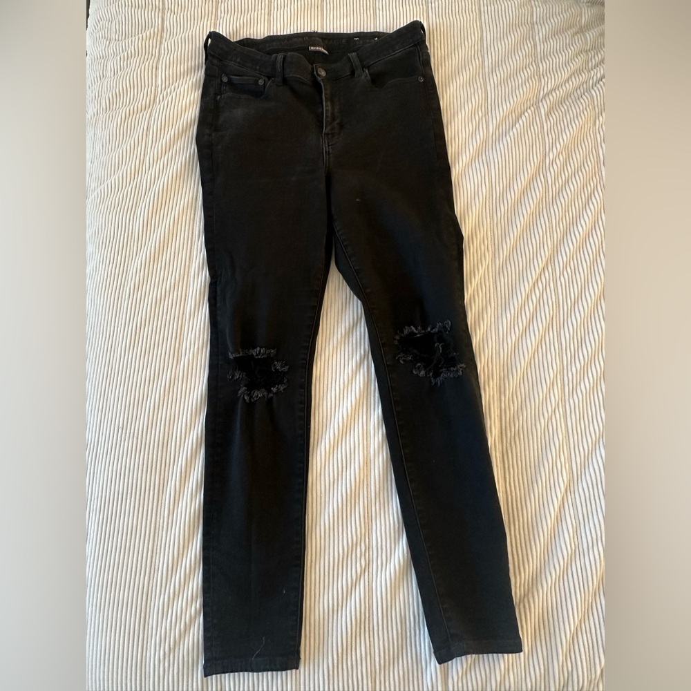 American Eagle Outfitters Black Distressed Hi-Rise Jegging